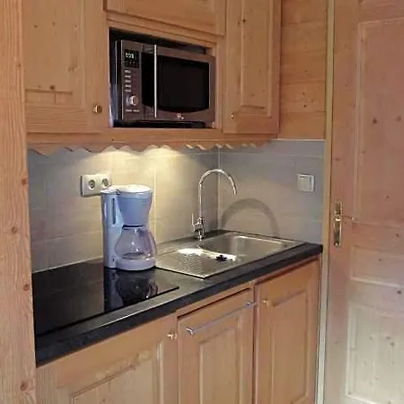 Pleasant Flat In Meribel-mottaret With Balcony Ξενοδοχείο Μεριμπέλ