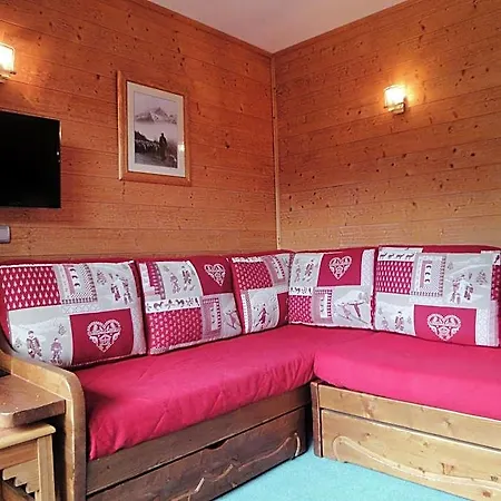 Hotel Pleasant Flat In Meribel-mottaret With Balcony