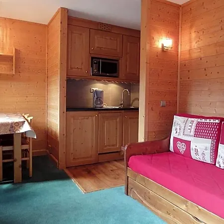 Pleasant Flat In Meribel-mottaret With Balcony 2* Méribel
